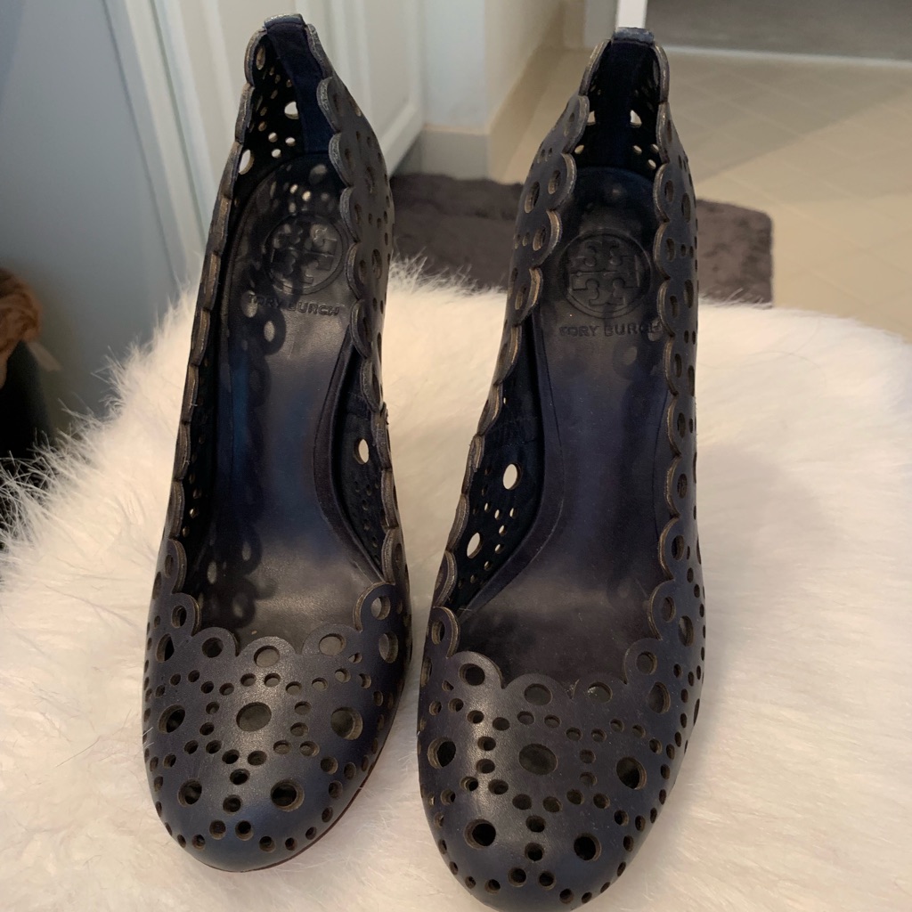 Tory Burch Navy Pumps Size 7.5